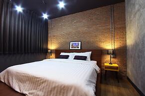 The Loft Room Nimman