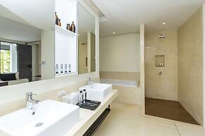The Anda Mani Khaolak Beachfront Villas