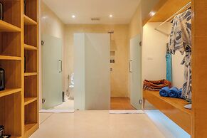 The Anda Mani Khaolak Beachfront Villas