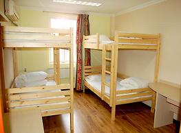 365 inn - Hostel