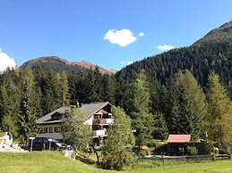 Apartment 12 Ginseng Davos Laret
