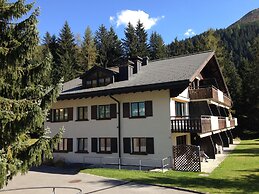 Apartment 12 Ginseng Davos Laret