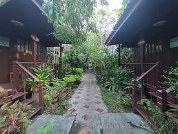 Baansuanlynjee Maeklong Resort