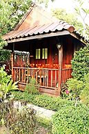 Baansuanlynjee Maeklong Resort