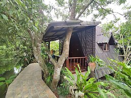 Baansuanlynjee Maeklong Resort