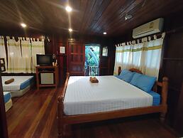 Baansuanlynjee Maeklong Resort