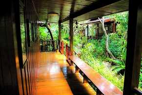 Baansuanlynjee Maeklong Resort