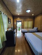 Baansuanlynjee Maeklong Resort