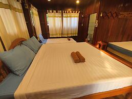 Baansuanlynjee Maeklong Resort