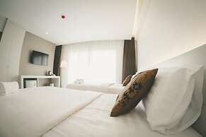 Chaisaeng Villa Hotel