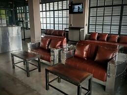 Rider Bedroom Hostel & Cafe