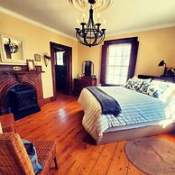 Fisherman's Daughter Bed & Breakfast