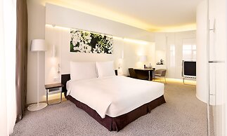 Radisson Blu Hotel & Convention Centre, Kigali
