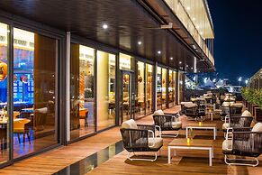 Radisson Blu Hotel & Convention Centre, Kigali