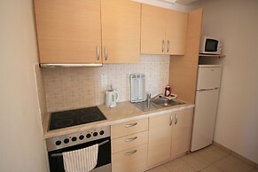 Lagoon View Apartments - Adults Only