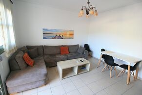 Lagoon View Apartments - Adults Only