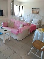 Lagoon View Apartments - Adults Only