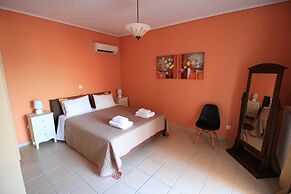 Lagoon View Apartments - Adults Only