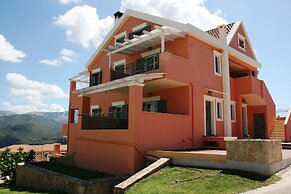 Lagoon View Apartments - Adults Only