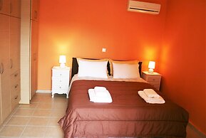 Lagoon View Apartments - Adults Only