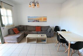 Lagoon View Apartments - Adults Only