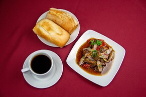 YOURS HOTEL LIFESTYLE