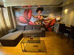 YOURS HOTEL LIFESTYLE