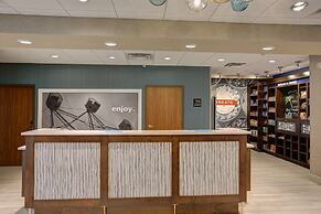 Hampton Inn & Suites Tampa Busch Gardens Area