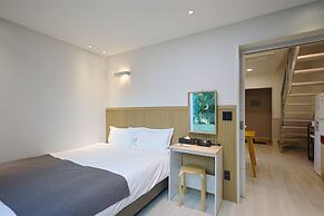 Pool & Villa Sorang