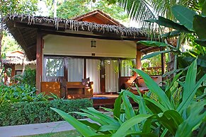 Last Frontier Beach Resort - Adults Only