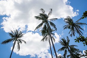 Last Frontier Beach Resort - Adults Only