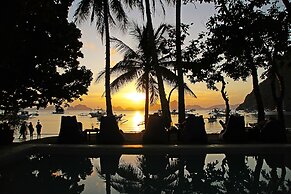 Last Frontier Beach Resort - Adults Only