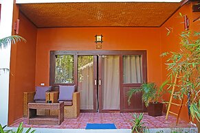 Last Frontier Beach Resort - Adults Only