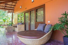 Last Frontier Beach Resort - Adults Only