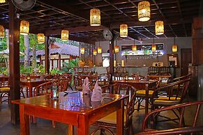 Last Frontier Beach Resort - Adults Only