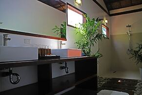 Last Frontier Beach Resort - Adults Only