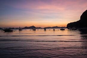 Last Frontier Beach Resort - Adults Only