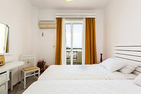 Castello Bianco Aparthotel