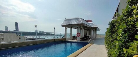 Smile Court Pattaya