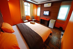 The Palm Delight Lodge