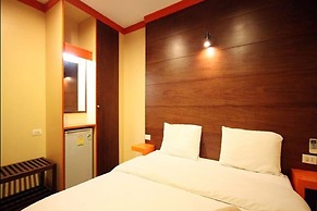 The Palm Delight Lodge