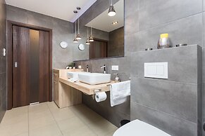 InPoint Centrum Apartments between Market Square and Jewish Quarter