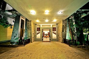 Grand Udawalawe Safari Resort