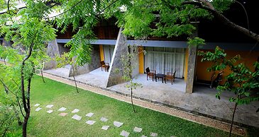 Grand Udawalawe Safari Resort