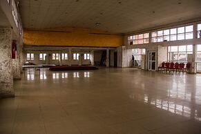 Glasshouse Hotel and Suites