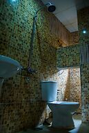 Glasshouse Hotel and Suites