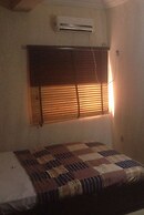 Glasshouse Hotel and Suites