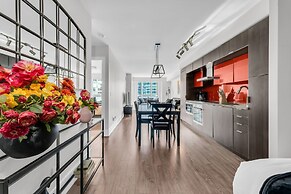 Grand Royal Condos - CN Tower