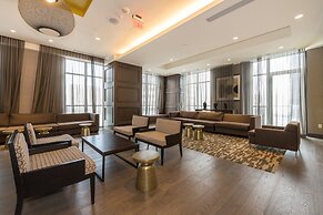 Grand Royal Condos - CN Tower