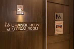 Grand Royal Condos - CN Tower